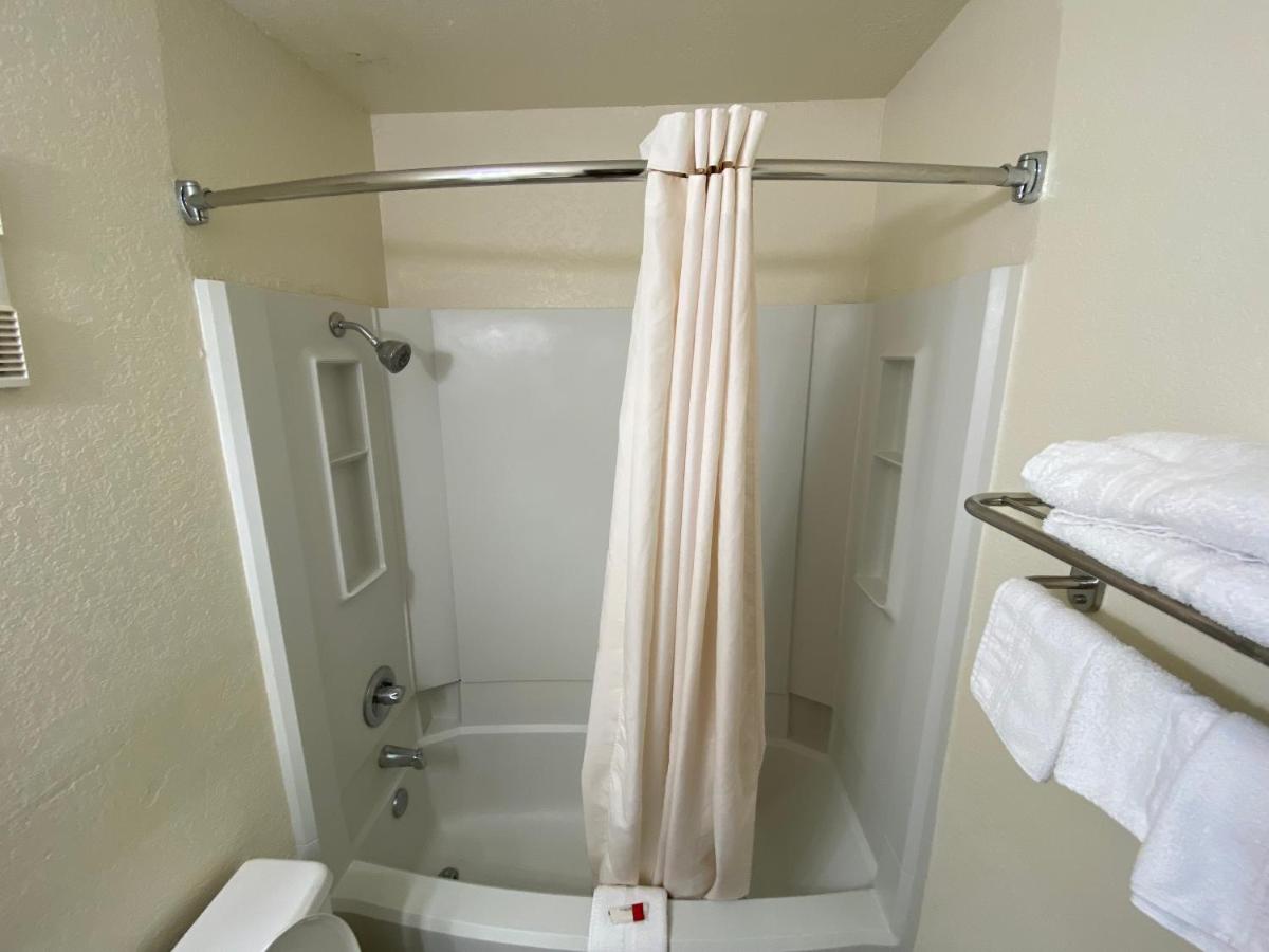 Simple Rewards Inn — photo 21
