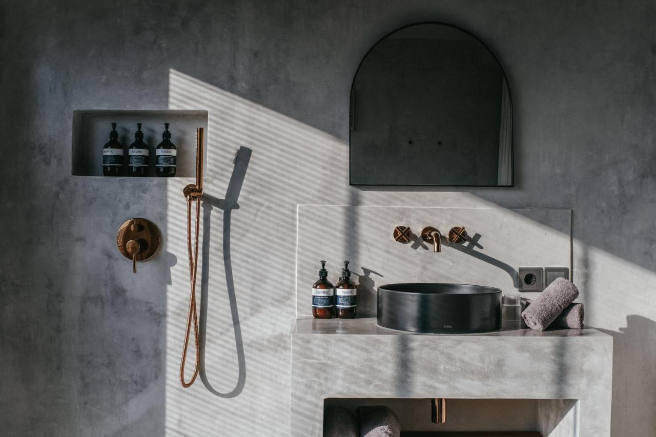 Concrete Retreat Villa - 3