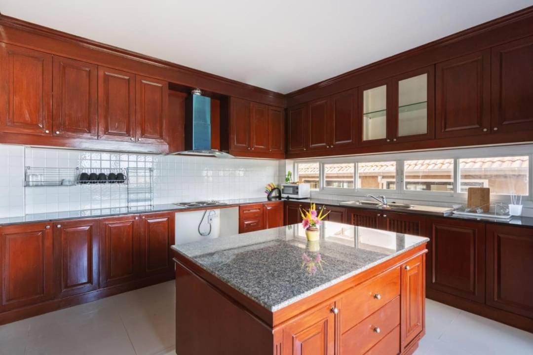 Angel Pool Villa Phuket - SHA Extra Plus - indoor Warm pool -free airport pick up - 3