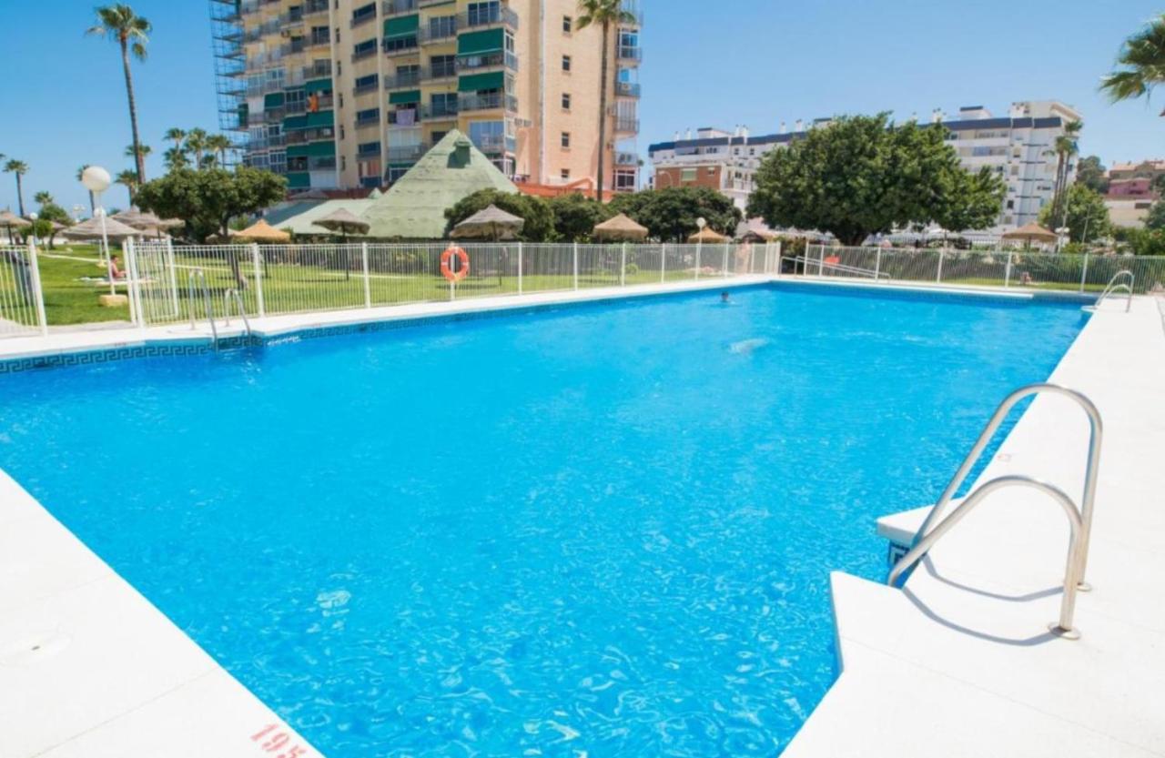 Apartamento recién reformado en primera linea de playa ...