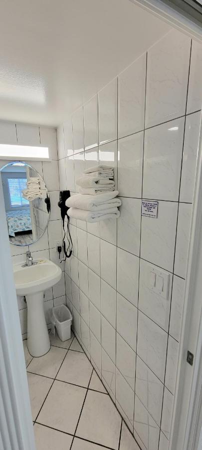 Satellite Motel — photo 2