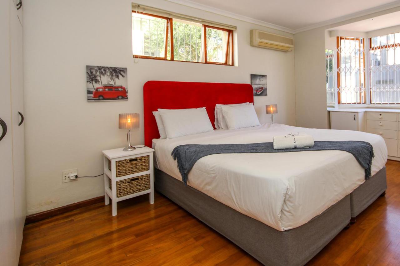 Holiday Home in Sea Point, Fresnaye - 2