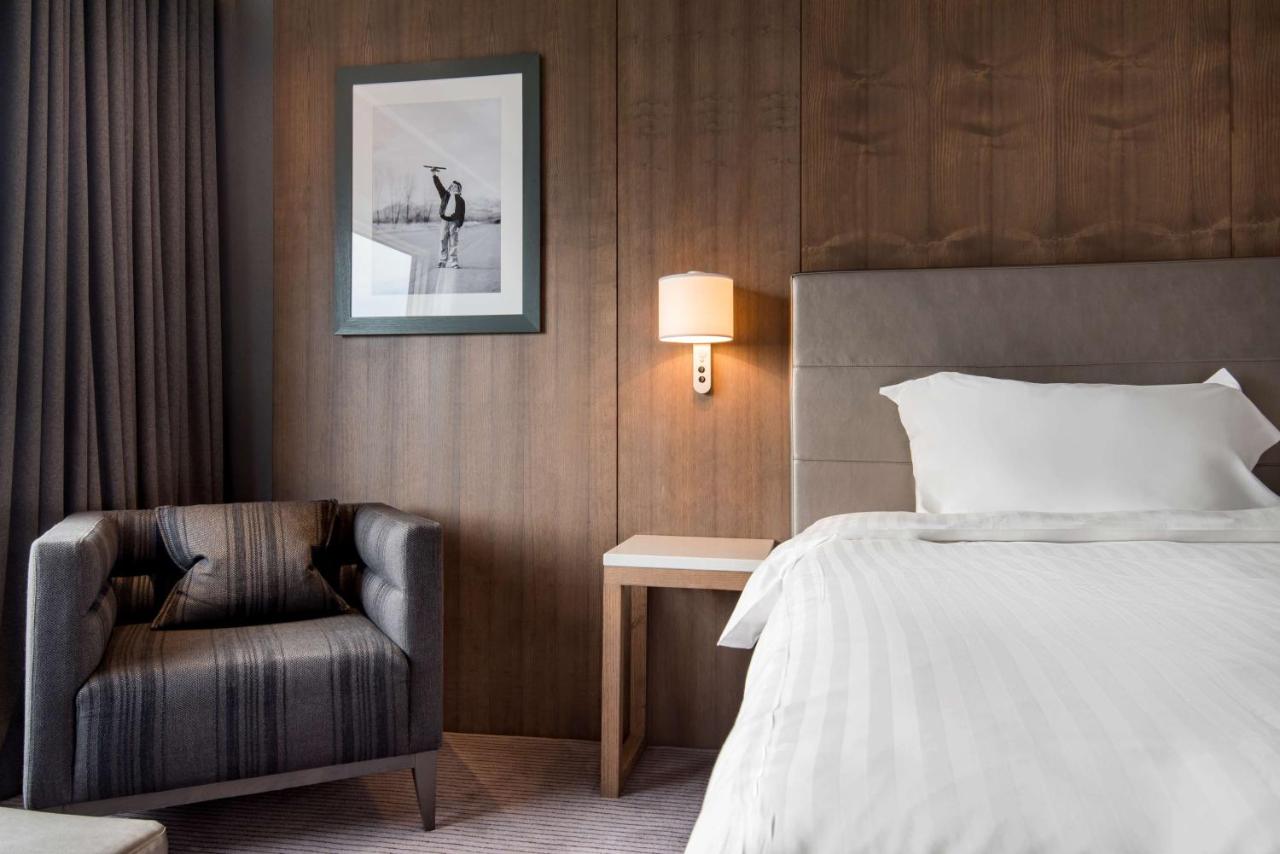 Executive Oda - Pist Manzaralı + Lounge Erişimi