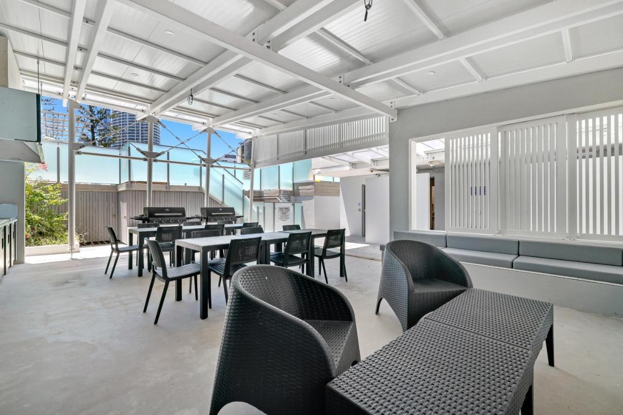 Surfers Century Oceanside Apartments photo