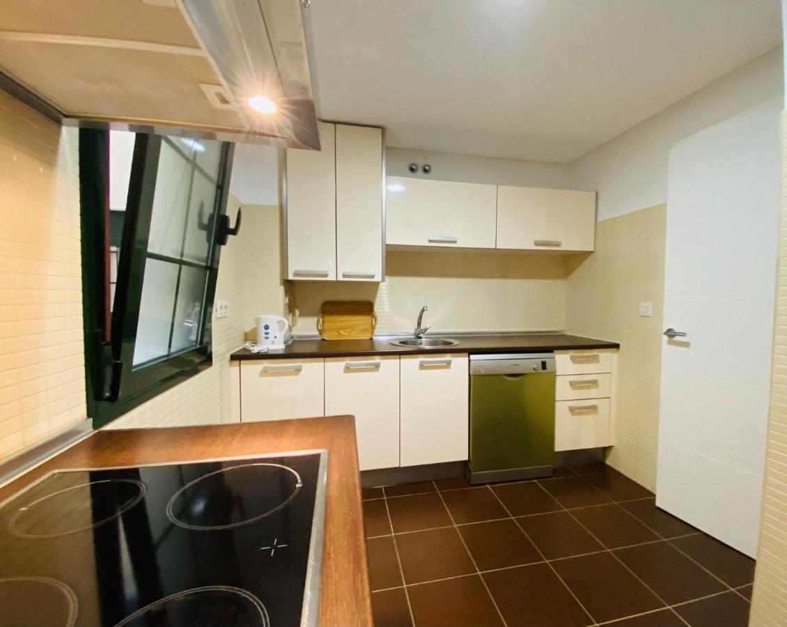 LOLA - Beautiful and Cozy Apt in the Center with Parking ...