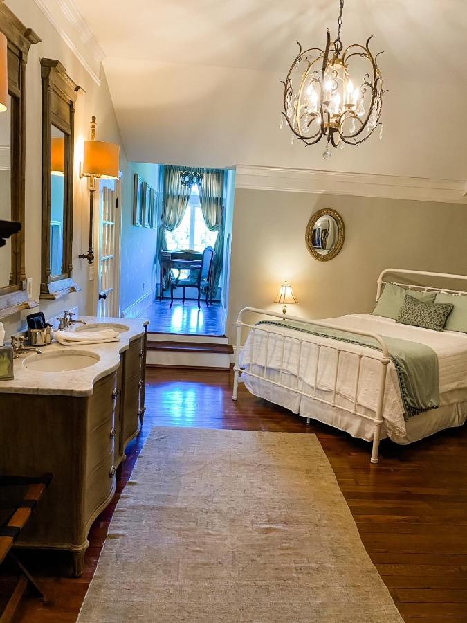 The Twelve Oaks Bed & Breakfast — photo 7