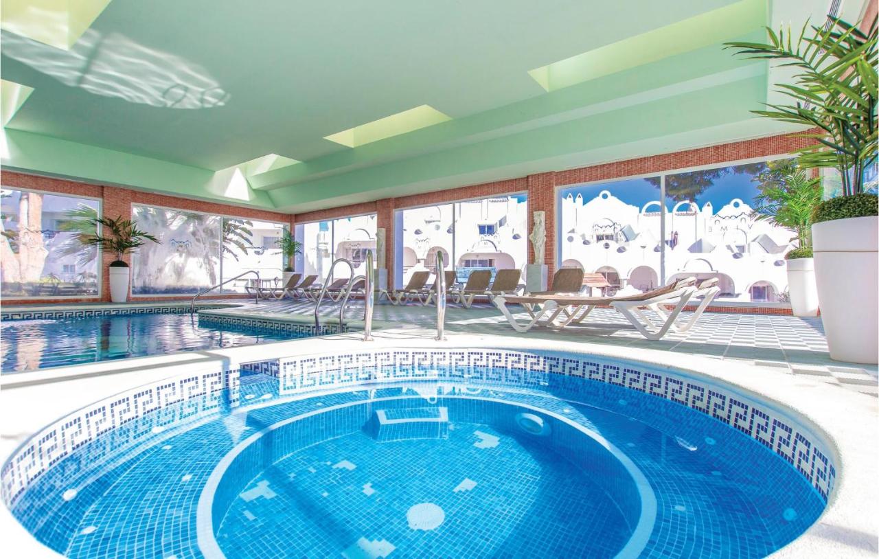 Amazing home in Marbella with WiFi, Outdoor swimming pool and ...