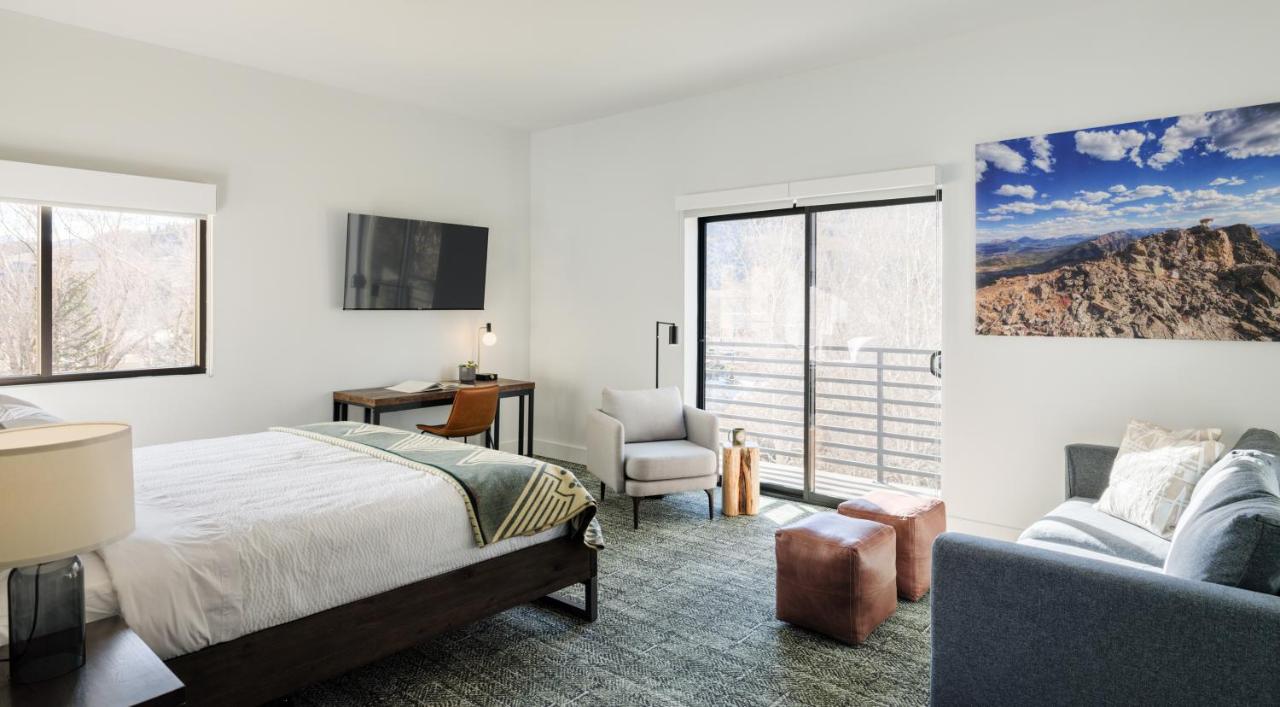 The Block Hotel & Commons — photo 4