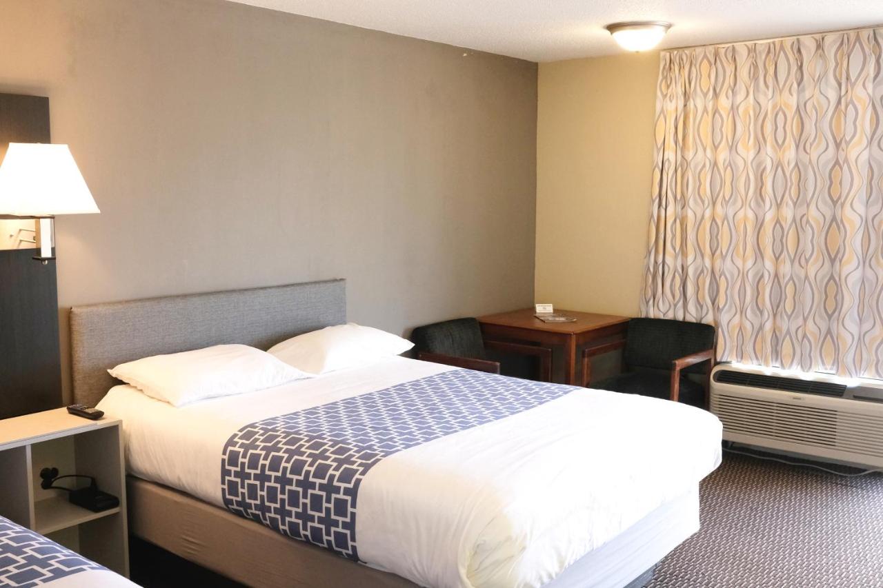 Regency Inn — photo 12