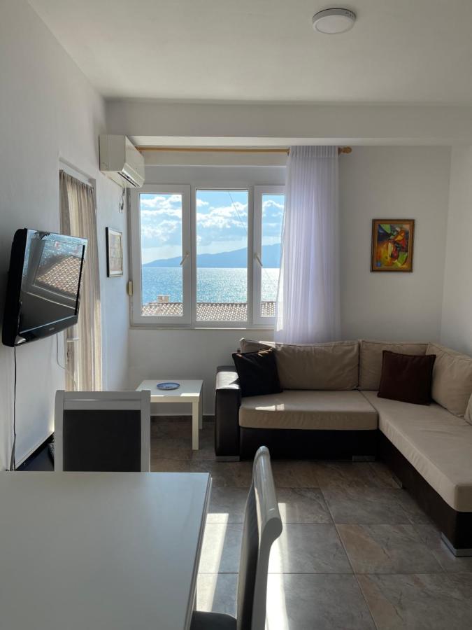 Sunny Bay Apartments photo