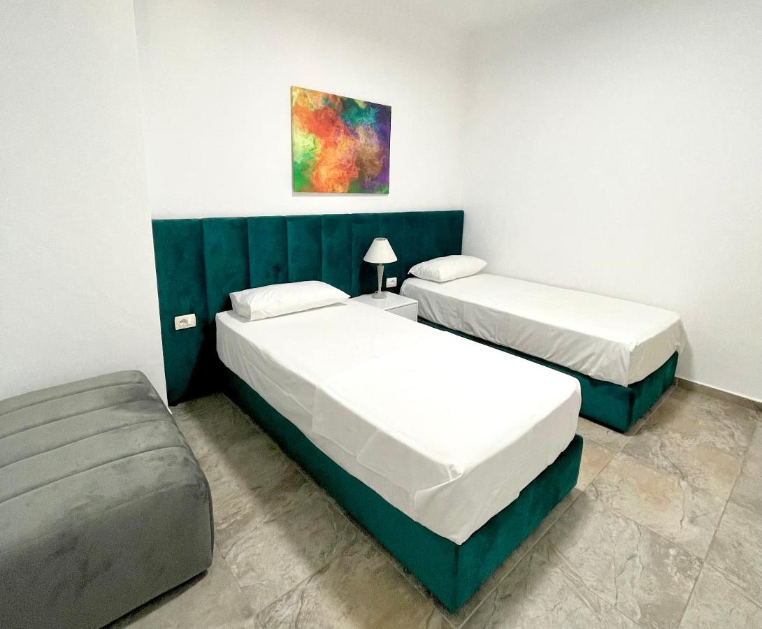 Sunny Bay Apartments photo