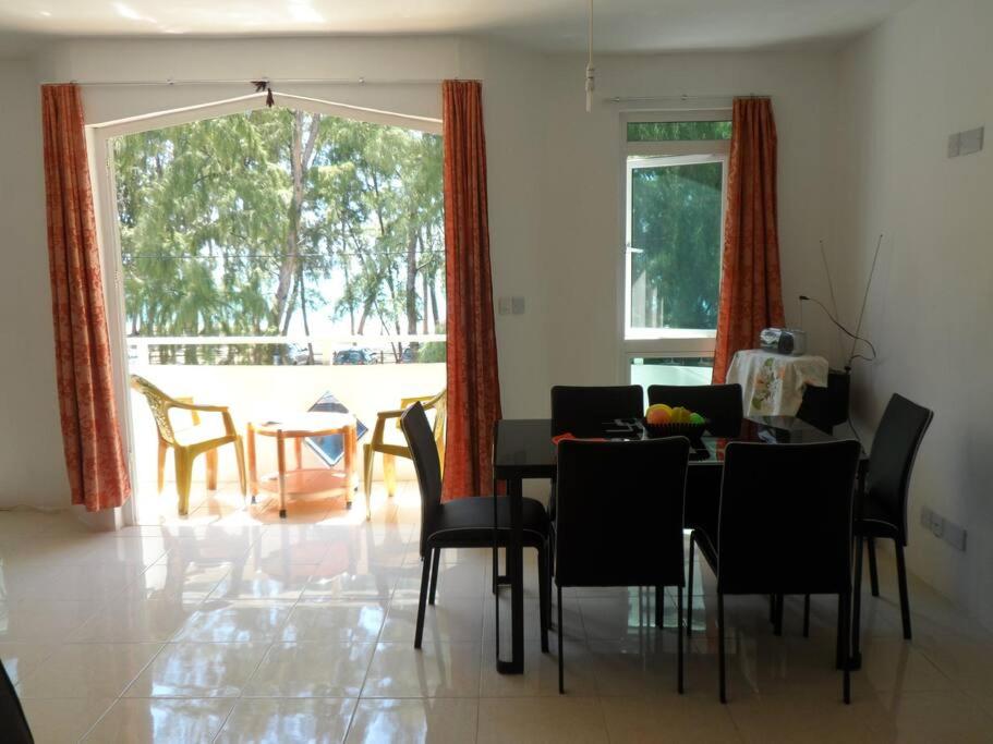 Sea Front 2 bedrooms Apartment