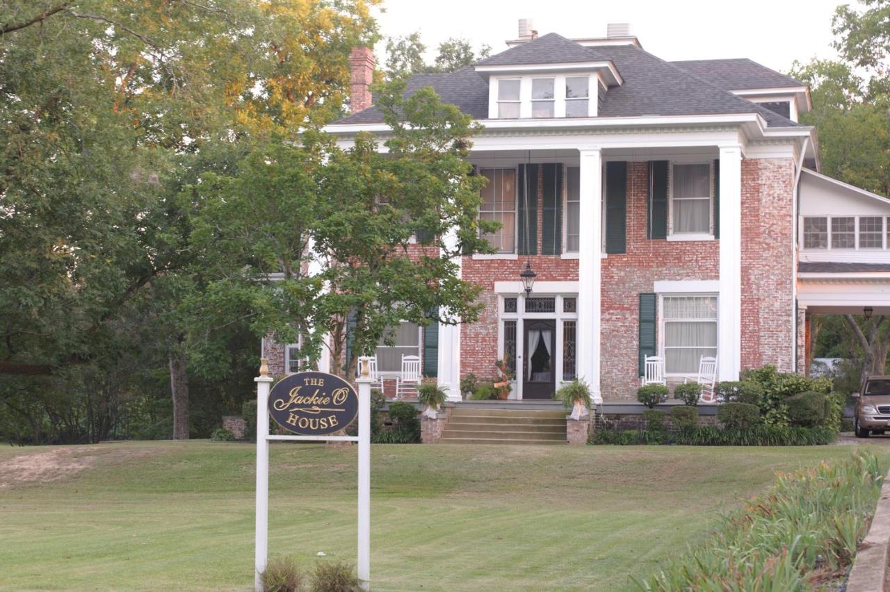 The Jackie O' House Bed and Breakfast