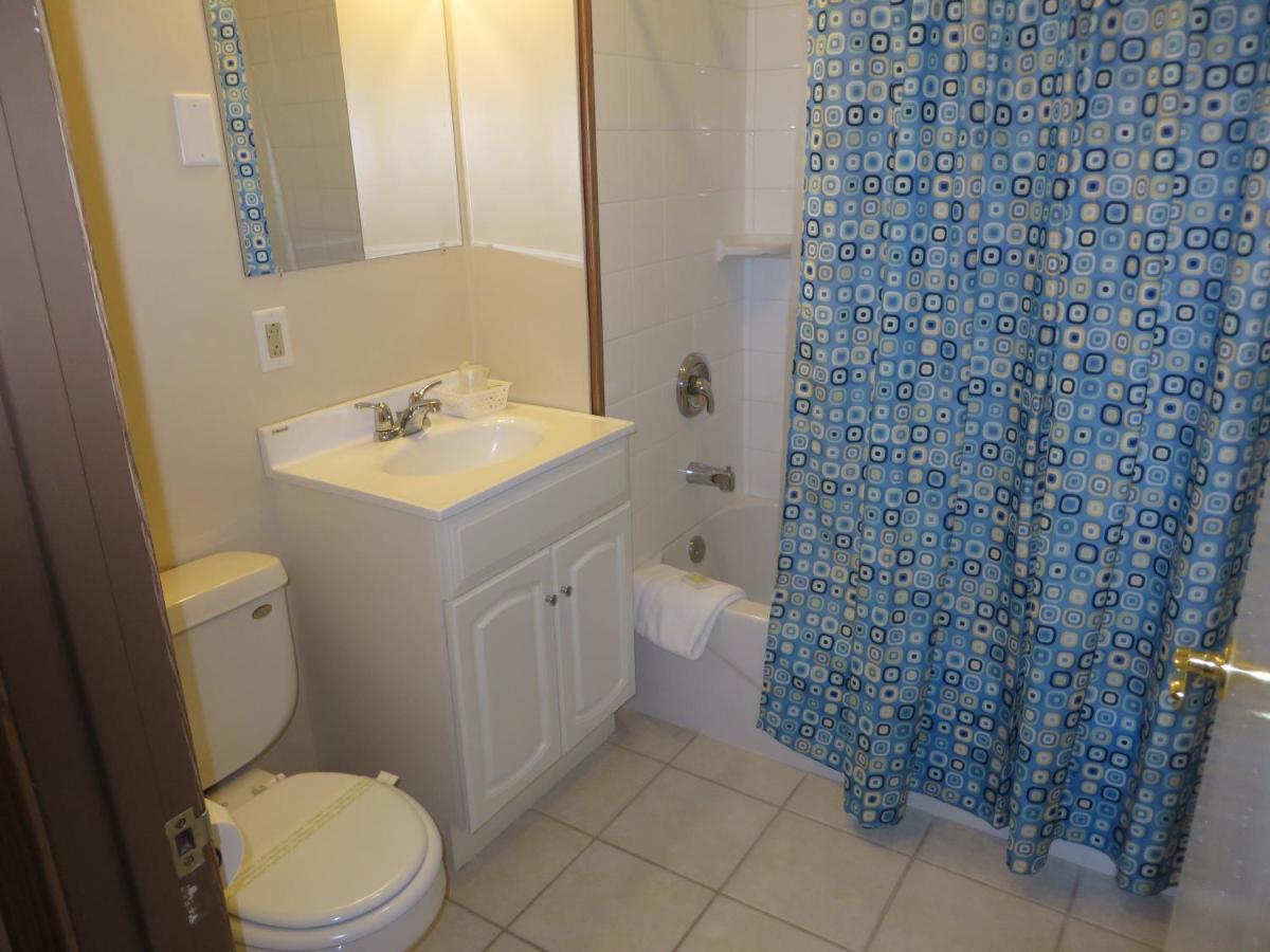 Travelers Inn — photo 7