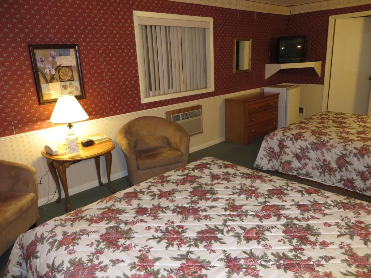 Travelers Inn — photo 9