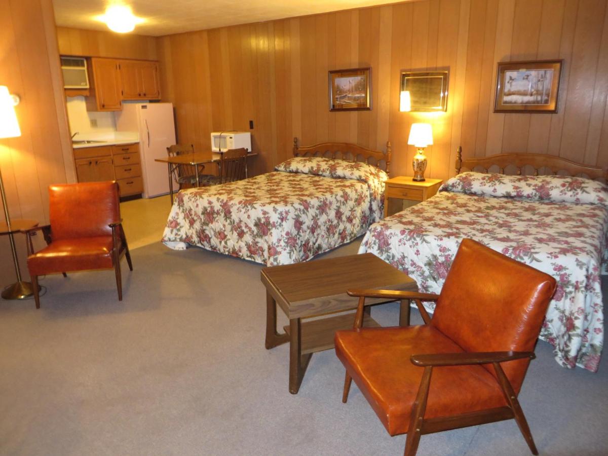 Travelers Inn — photo 16