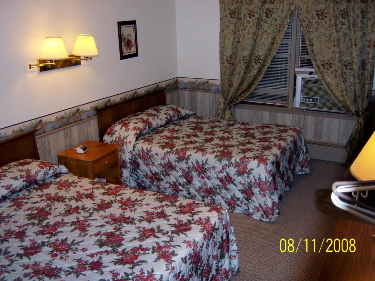 Travelers Inn — photo 20