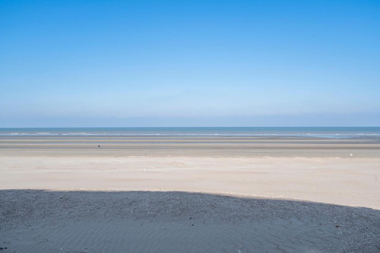 Beach: Lichtrijk, comfortabel app met terras in Koksijde