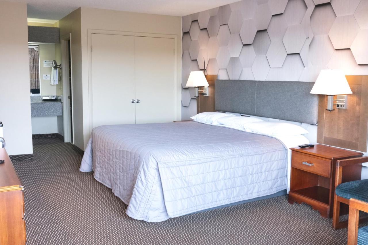 Regency Inn — photo 13