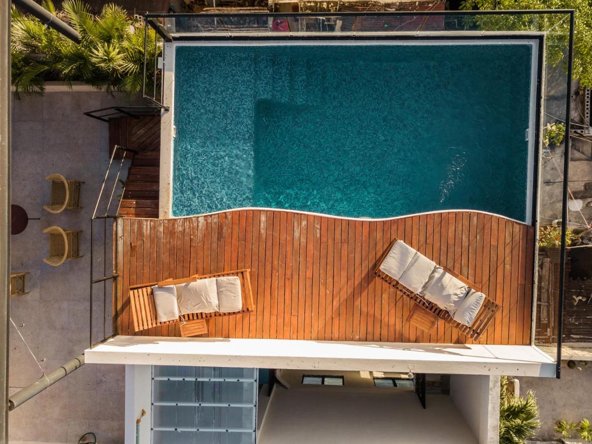 Rooftop swimming pool: Casa Luz Downtown Apartments in Tulum