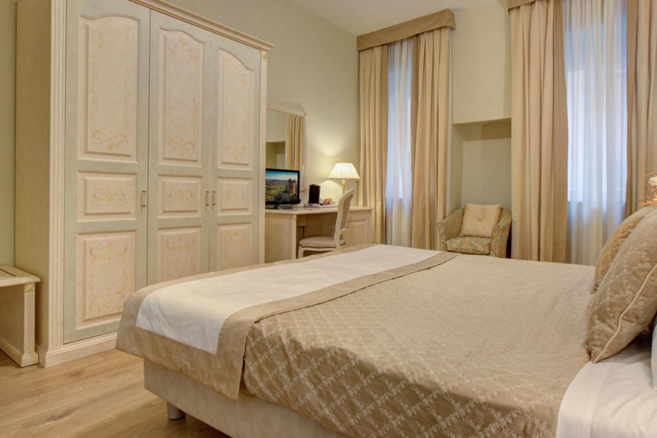 Hotel La Locanda photo