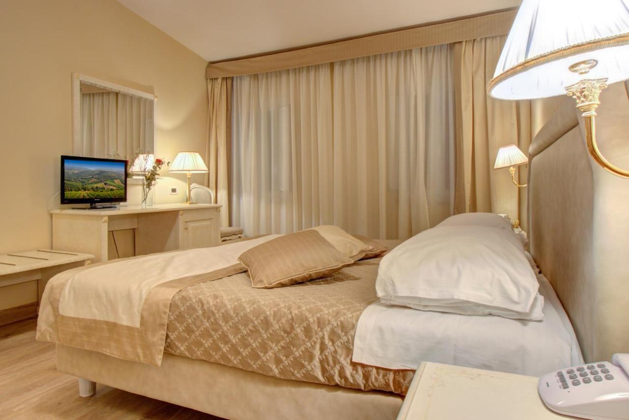 Hotel La Locanda photo