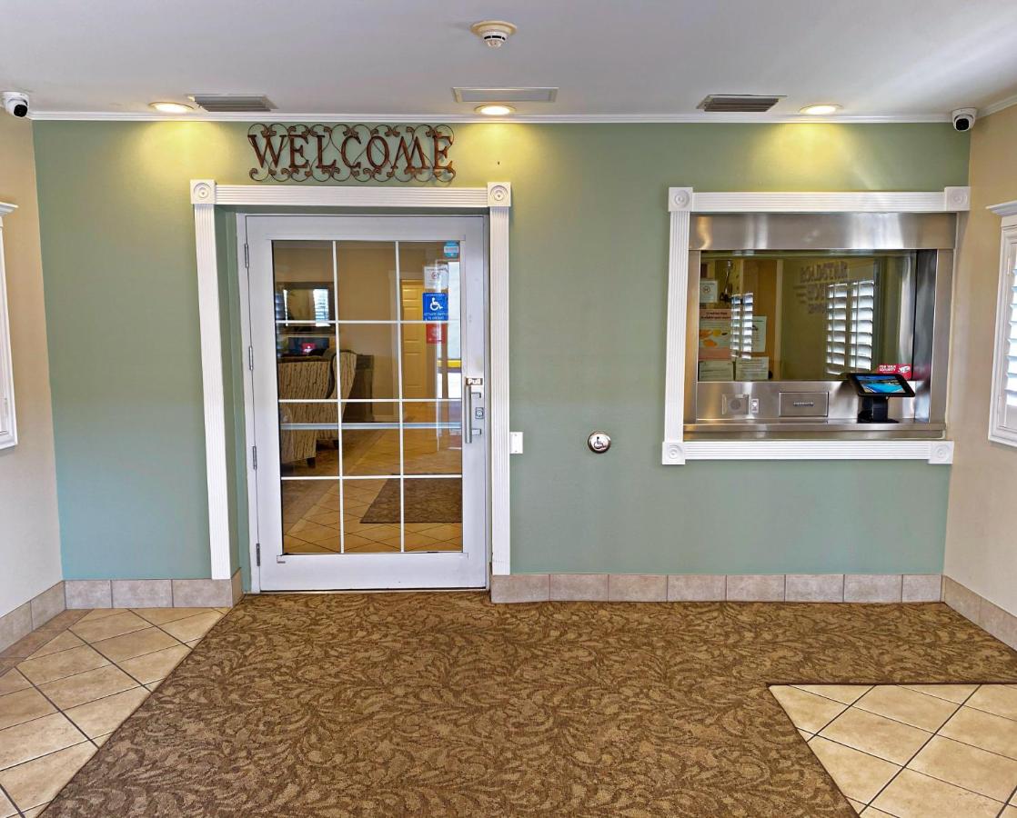 Roadstar Hotel Zephyrhills — photo 14