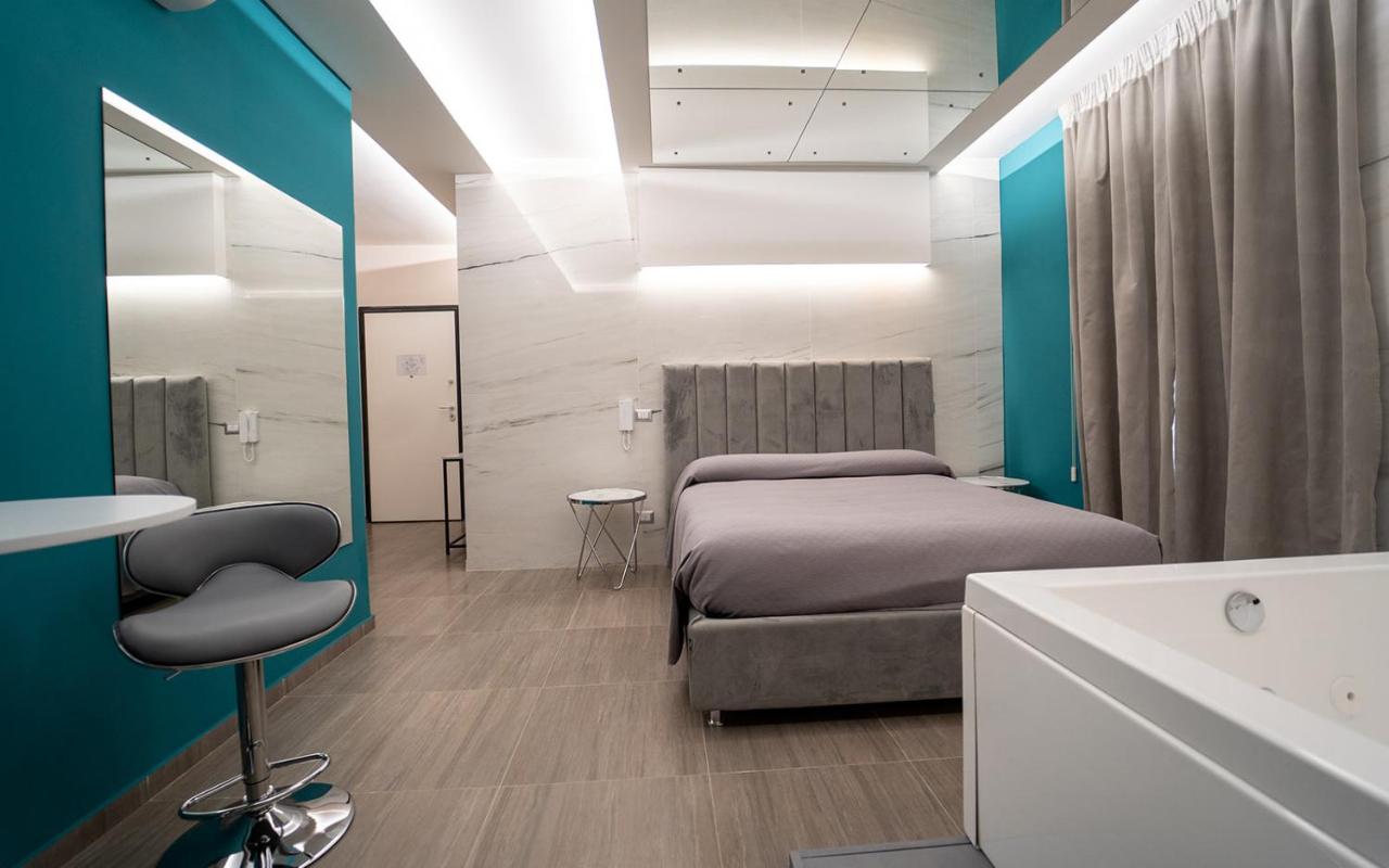 Intimity Luxury Rooms photo