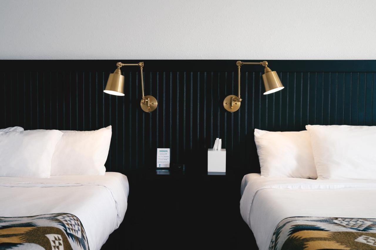 Jackalope Motor Lodge — photo 1