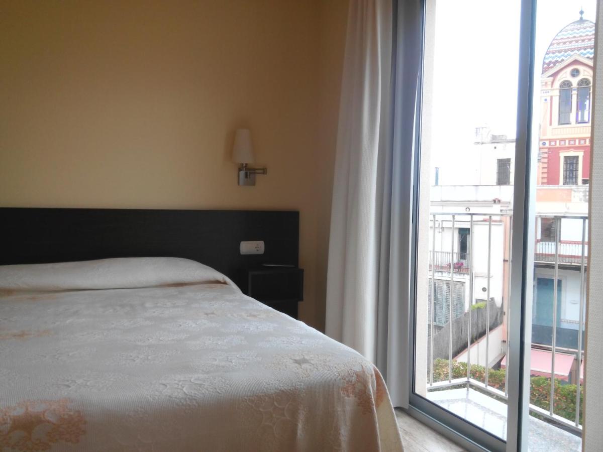 Hostal Sant Sadurní, Sant Sadurní dAnoia – Precios ...