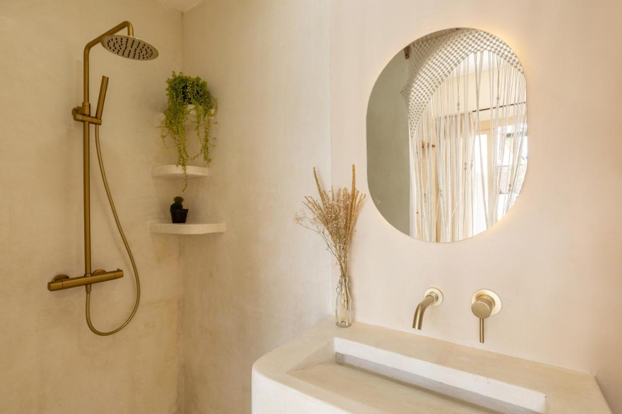 Villa Canggu Beach Coconut - walking distance to Beach & Bars! - 3