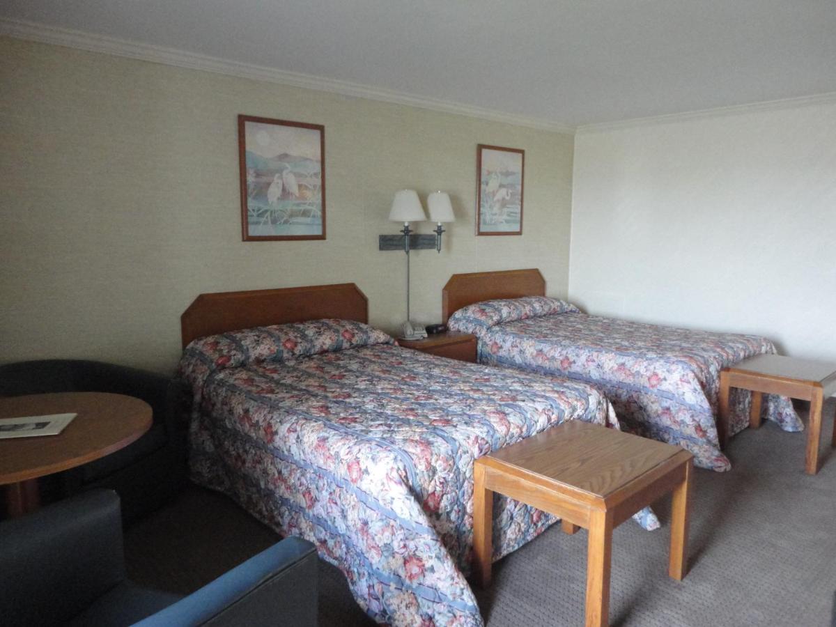 Island Resort — photo 12
