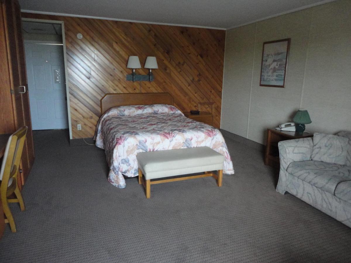 Island Resort — photo 15
