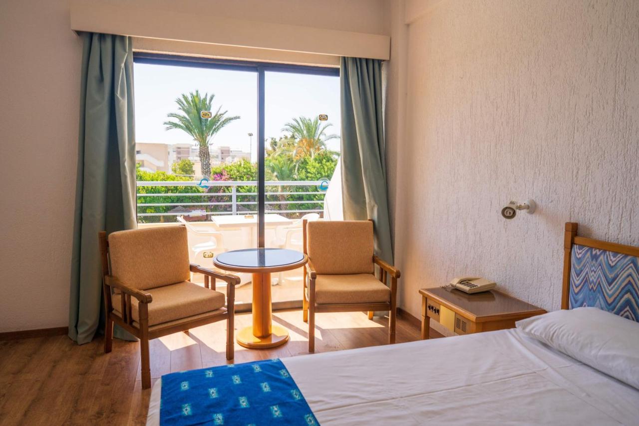 Paphos Gardens Holiday Resort photo
