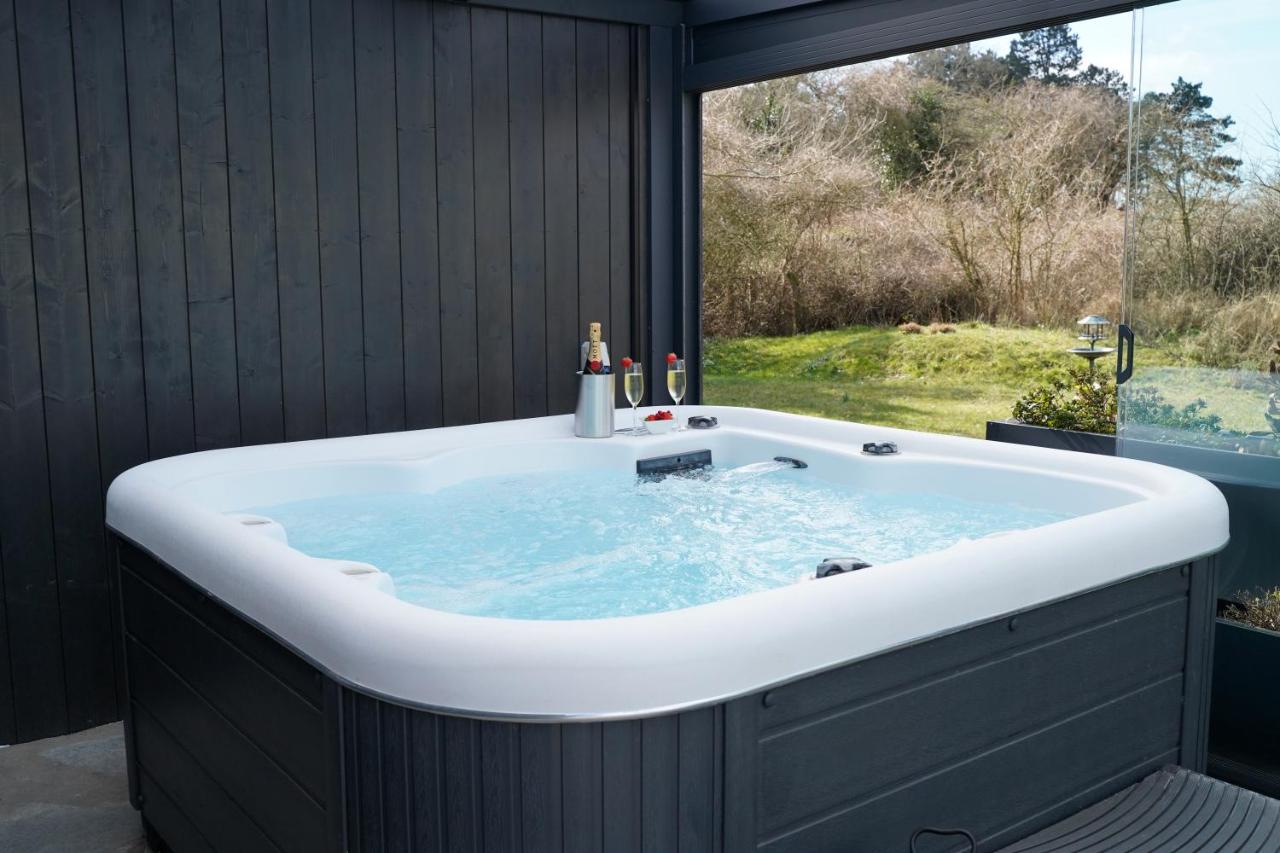 De plattegrond van B&B het duinhuisje met jacuzzi, gratis parkeren, 2 fietsen te leen, airco