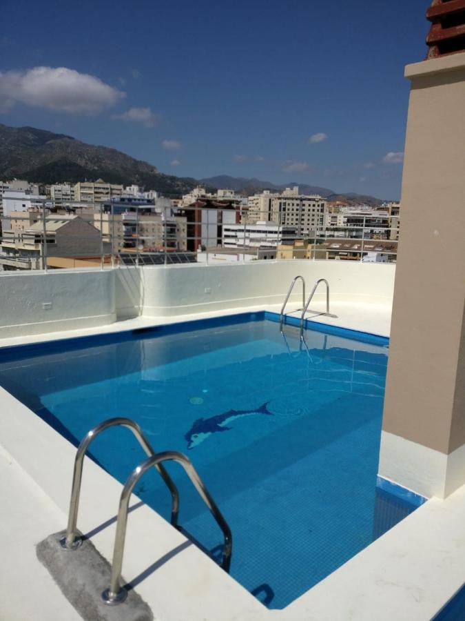 Rooftop swimming pool: Apartamento Marbella