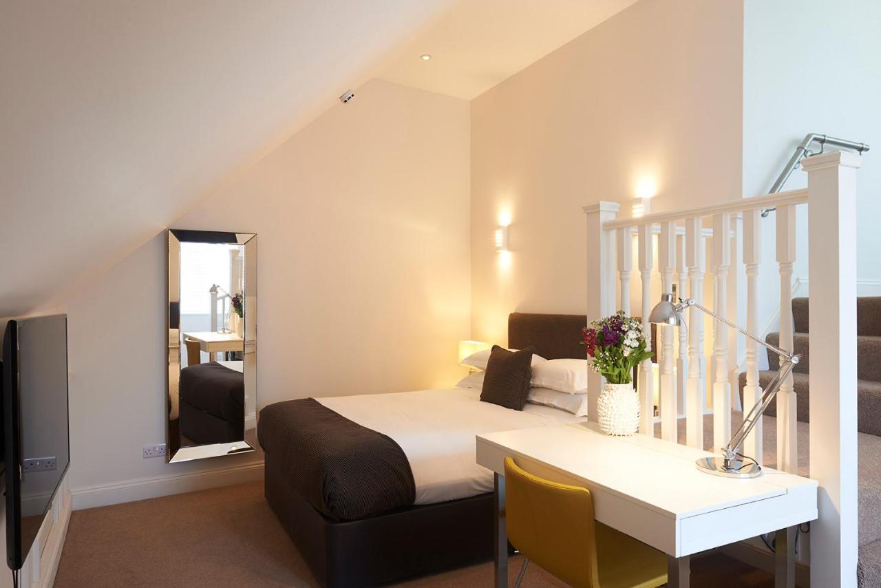 Super Comfy - Deluxe Double Room