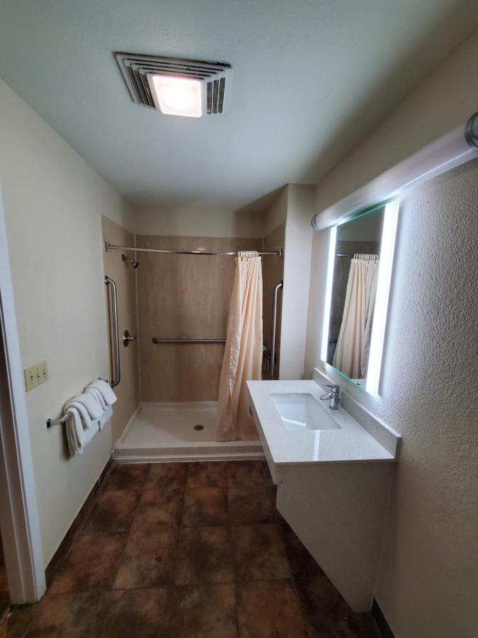 Bonita Inn Motel — photo 19