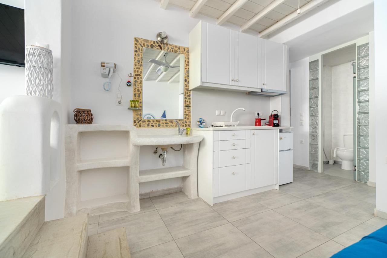 Bella View Mykonos Town Suites - 3