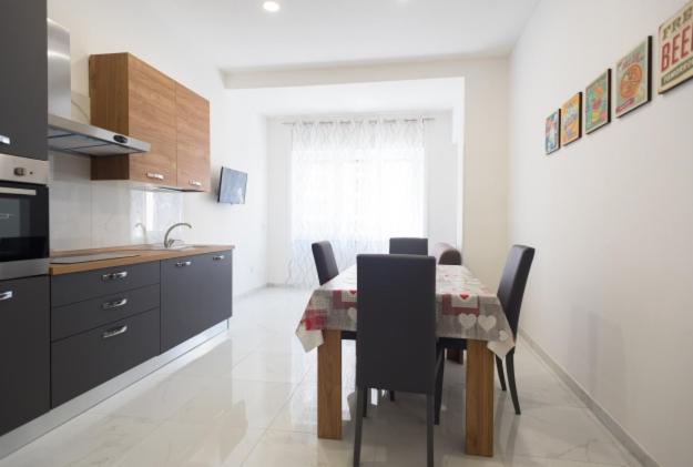 Toledo 2 Apartment - 3