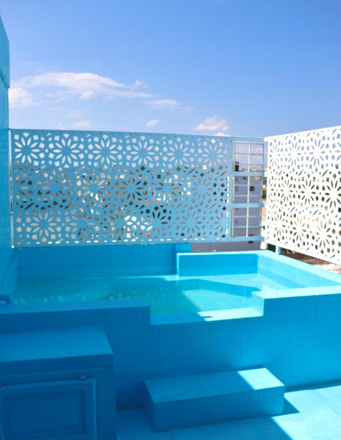 Rooftop swimming pool: Hotel Enrique II Zona Colonial