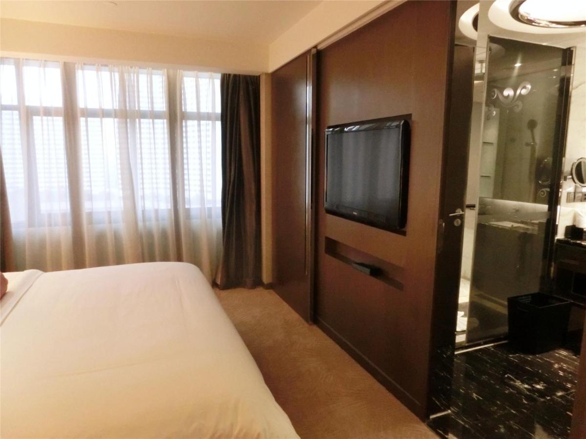 Guangzhou Baiyun Hotel photo