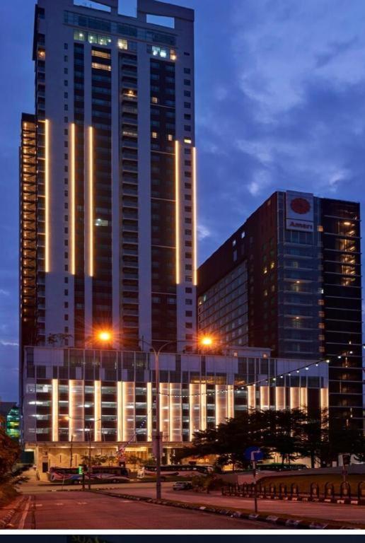 Suasana JB at JB Center Luxury Modern & Rustic 1BR Apt for Bussiness,Vacation trips - 2