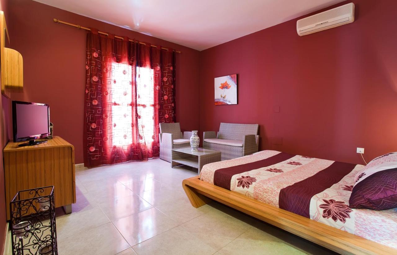Hotel Atalaya (Španielsko San José) - Booking.com