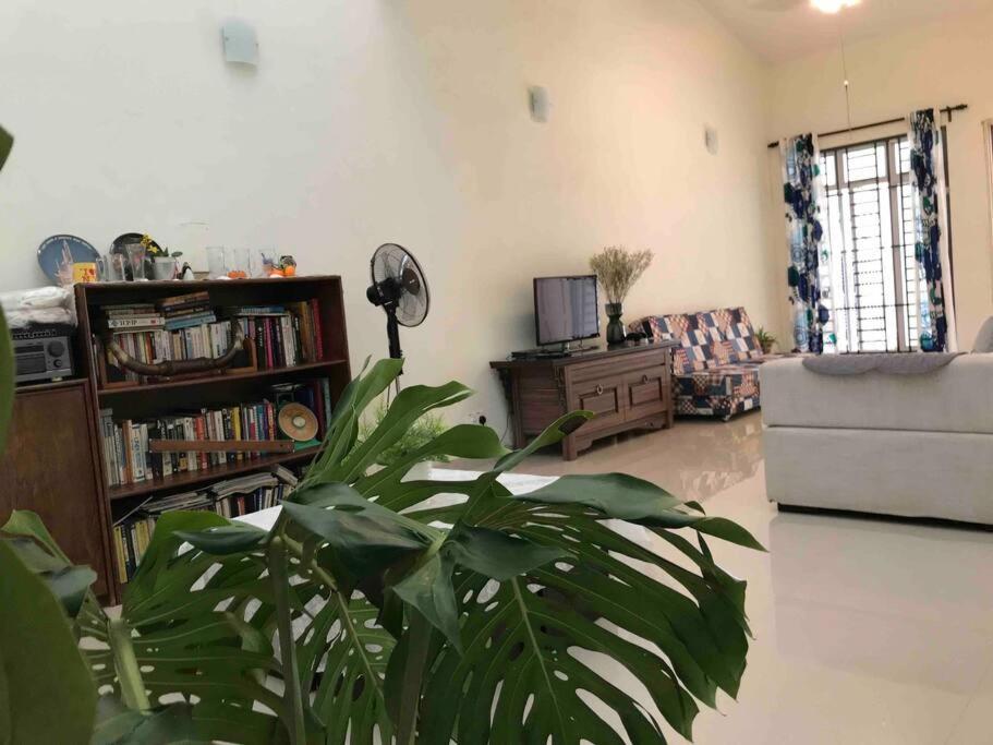 Terrace house near Stulang Laut CIQ Midvalley KSL for 7Pax - 3