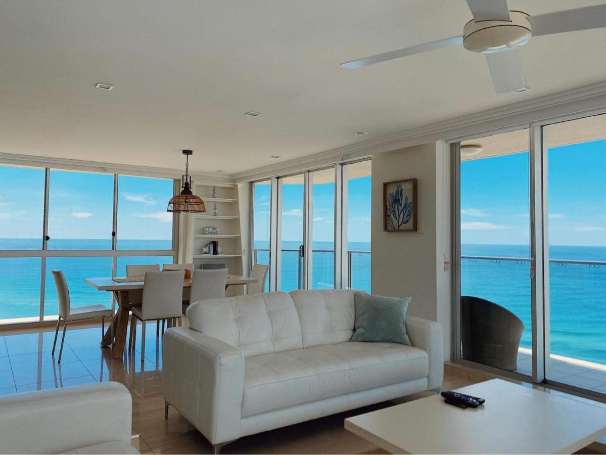 Hi Surf Beachfront Resort Apartments photo