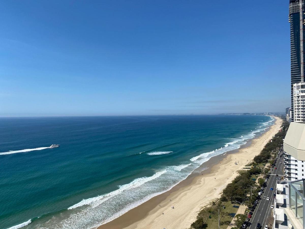 Hi Surf Beachfront Resort Apartments photo