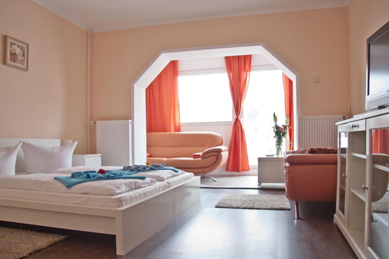 Berl Inn - 2