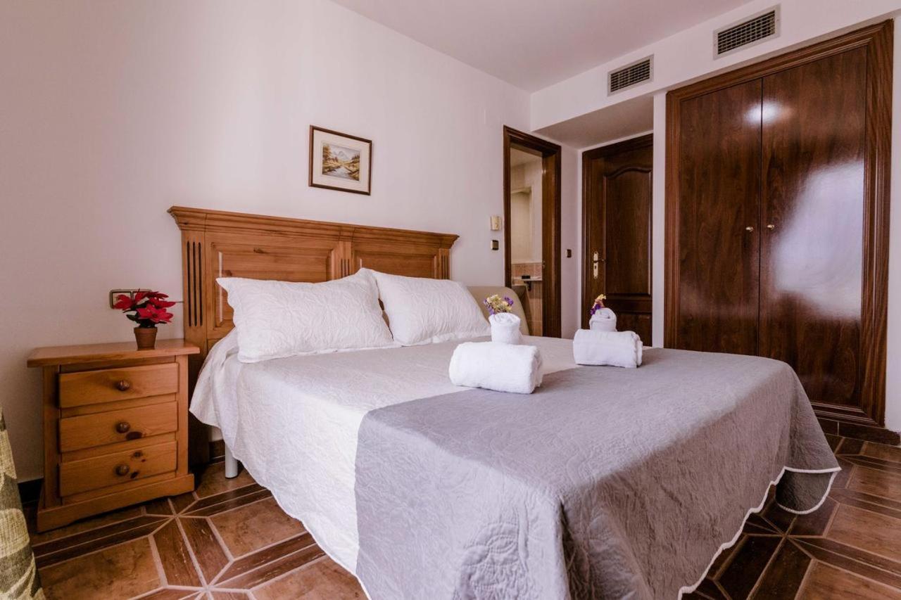 Hotel Mirador de Fonseca, Peligros, Spain - Booking.com