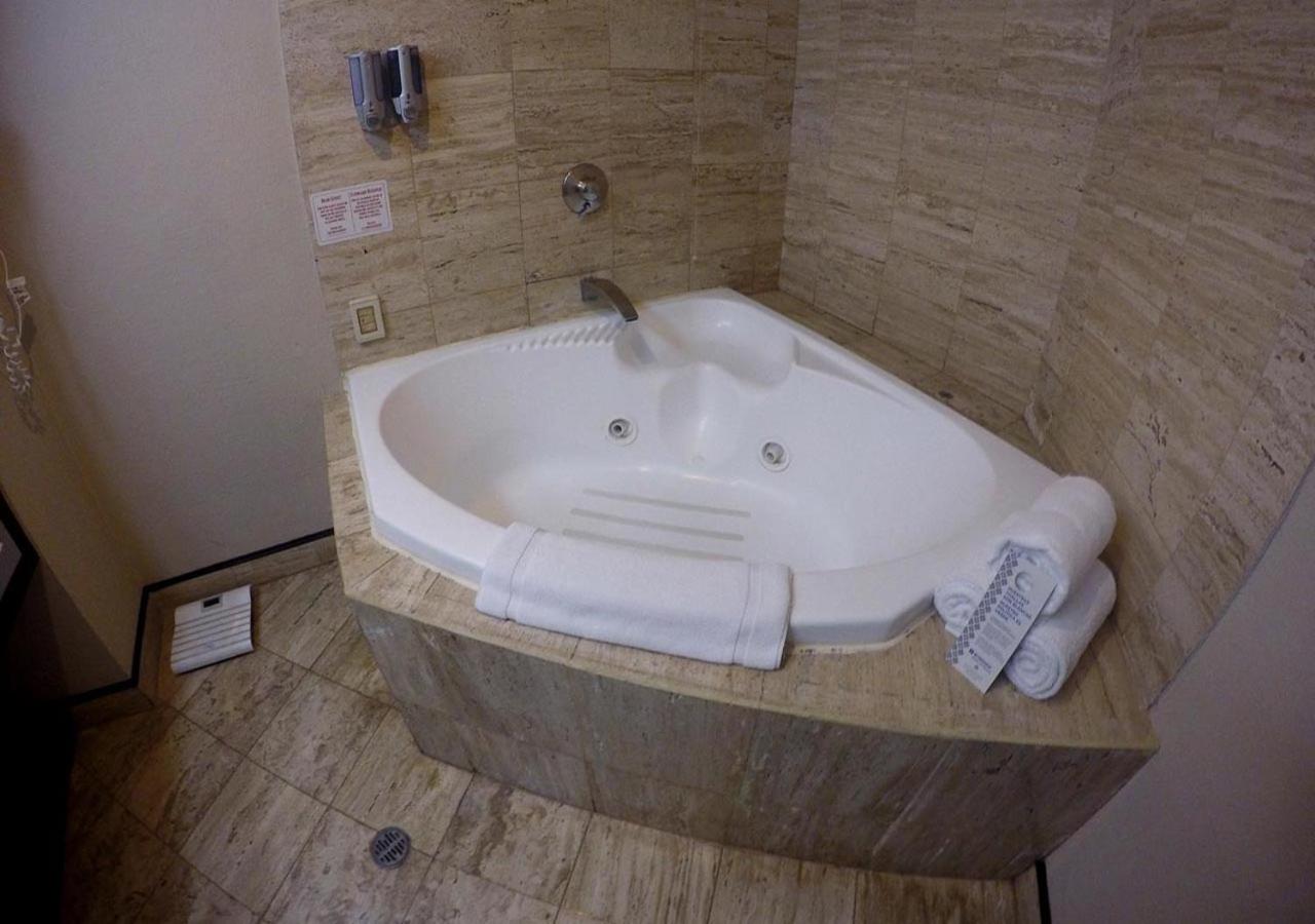 Wyndham San Jose Herradura photo